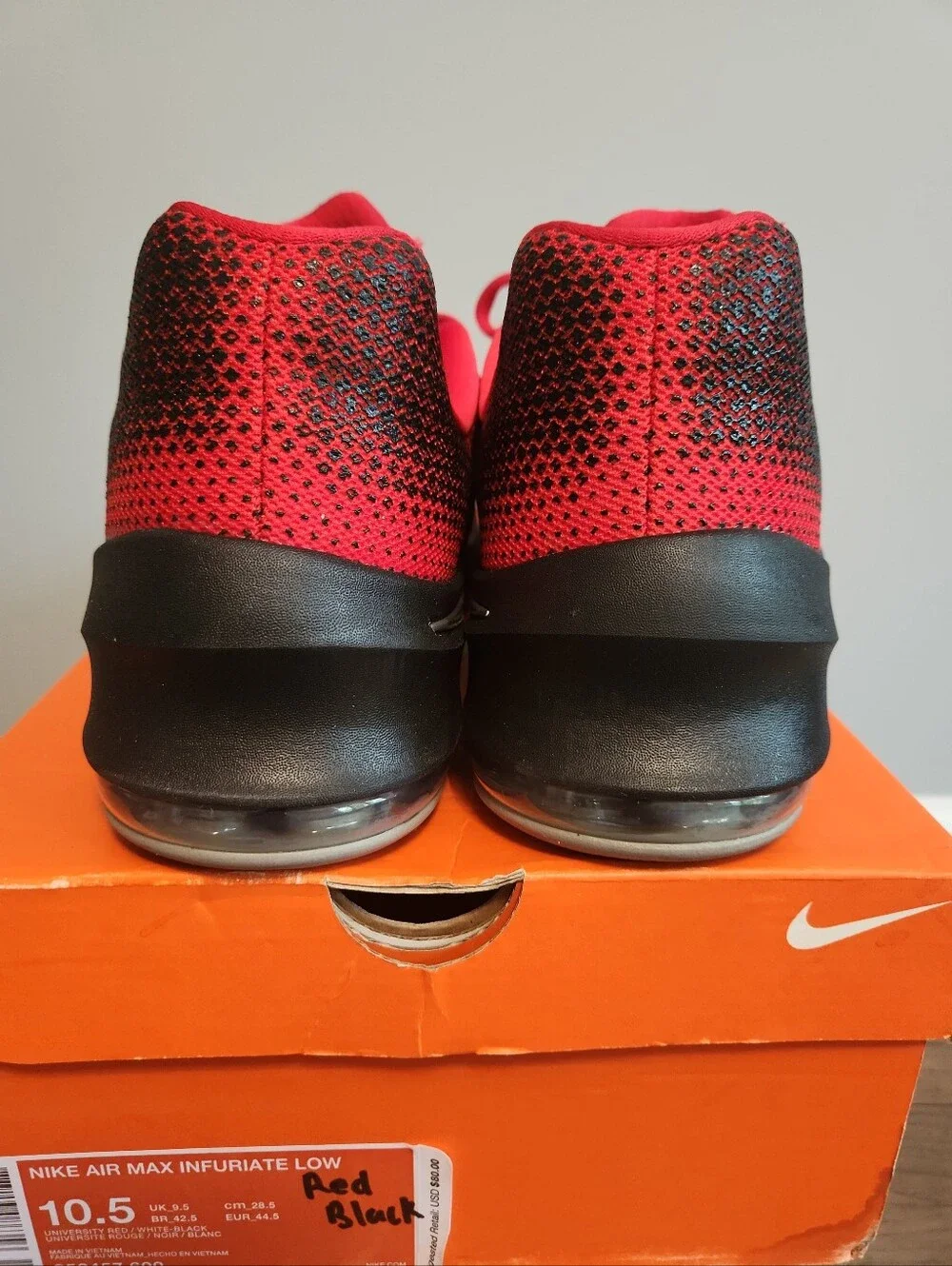 Nike Air Max Infuriate Low Black Red With Original Box Men's Size 10.5 Workout